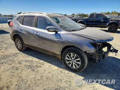 Czwarte zdjęcie samochodu z boku: 2017 NISSAN ROGUE SV VIN:KNMAT2MT9HP509454 - miniatura
