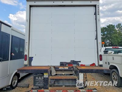 Zdjęcie 6 z 13 samochodu: 2021 CHEVROLET 4500 BOX TRUCK VIN:54DCDJ1D6MS207703 - miniatura