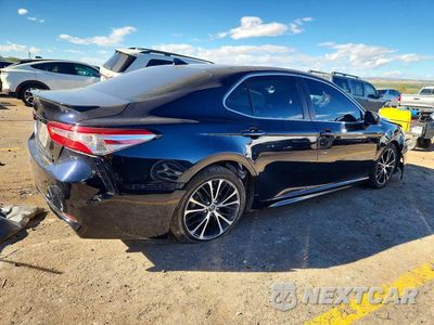 Trzecie zdjęcie samochodu z tyłu: 2020 TOYOTA CAMRY SE VIN:4T1G31AK2LU011442 - miniatura