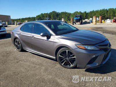 Czwarte zdjęcie samochodu z boku: 2019 TOYOTA CAMRY XSE VIN:4T1B61HK6KU737696 - miniatura