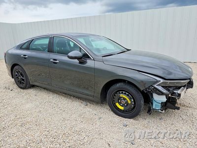 Czwarte zdjęcie samochodu z boku: 2026 KIA K5 LXS VIN:KNAG24J72T5481269 - miniatura