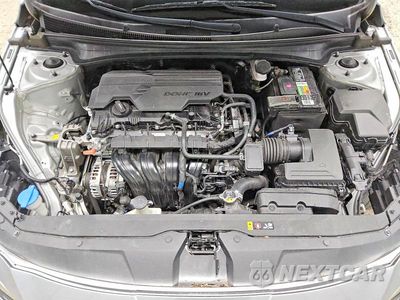 Zdjęcie 11 z 12 samochodu: 2021 HYUNDAI ELANTRA SEL VIN:5NPLM4AG2MH027505 - miniatura