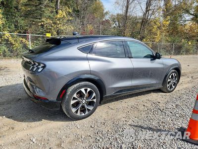 Trzecie zdjęcie samochodu z tyłu: 2023 FORD MUSTANG MACH-E PREMIUM VIN:3FMTK3SU2PMA65217 - miniatura