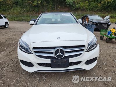 Piąte zdjęcie samochodu w środku: 2015 MERCEDES-BENZ C 300 4MATIC VIN:55SWF4KB8FU057442 - miniatura