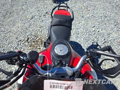 Piąte zdjęcie samochodu w środku: 2022 DUCATI MULTISTRADA V4 VIN:ZDMAALVW6NB013397 - miniatura