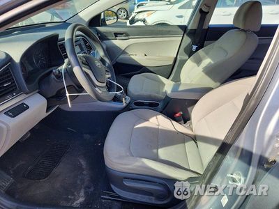 Zdjęcie 7 z 12 samochodu: 2017 HYUNDAI ELANTRA SE VIN:5NPD74LF5HH160779 - miniatura