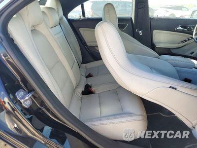 Zdjęcie 10 z 12 samochodu: 2018 MERCEDES-BENZ CLA 250 VIN:WDDSJ4EB9JN688324 - miniatura