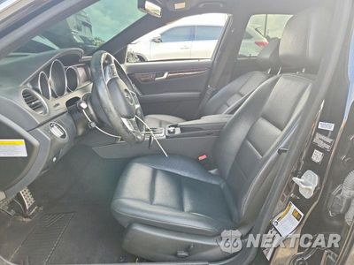 Zdjęcie 7 z 12 samochodu: 2014 MERCEDES-BENZ C 250 VIN:WDDGF4HB0EA932006 - miniatura