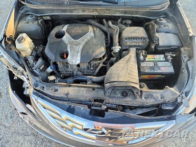 Zdjęcie 11 z 12 samochodu: 2011 HYUNDAI SONATA LIMITED 2.0T VIN:5NPEC4AB4BH185812 - miniatura