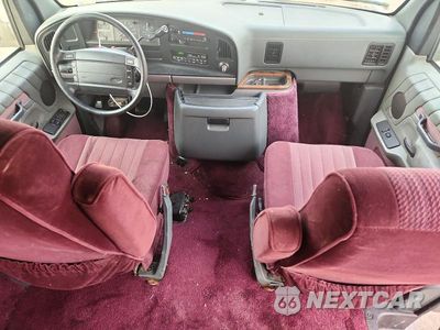 Zdjęcie 8 z 13 samochodu: 1994 FORD ECONOLINE E150 VAN VIN:1FDEE14H6RHB13619 - miniatura