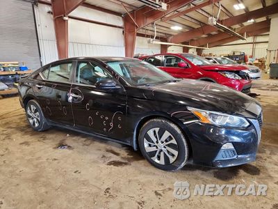 Czwarte zdjęcie samochodu z boku: 2020 NISSAN ALTIMA S VIN:1N4BL4BV1LN313829 - miniatura