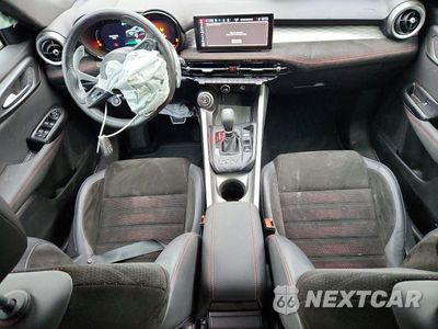 Zdjęcie 8 z 12 samochodu: 2024 ALFA ROMEO TONALE VELOCE VIN:ZASPATDW2R3045727 - miniatura
