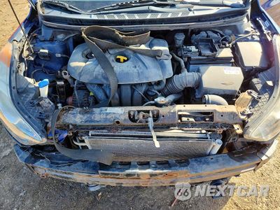 Zdjęcie 11 z 12 samochodu: 2013 HYUNDAI ELANTRA GLS VIN:KMHDH4AE0DU556976 - miniatura