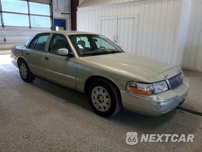 Czwarte zdjęcie samochodu z boku: 2004 MERCURY GRAND MARQUIS GS VIN:2MEFM74WX4X687306 - miniatura