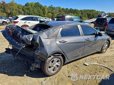 Trzecie zdjęcie samochodu z tyłu: 2024 HYUNDAI ELANTRA SE VIN:KMHLL4DG3RU845865 - miniatura