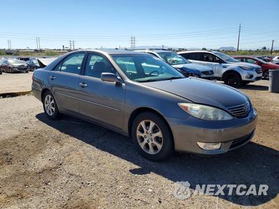 Czwarte zdjęcie samochodu z boku: 2005 TOYOTA CAMRY XLE VIN:4T1BE30K75U512220 - miniatura