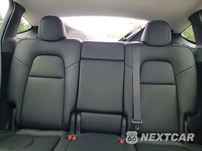 Zdjęcie 10 z 14 samochodu: 2023 TESLA MODEL Y VIN:7SAYGDEE4PA115478 - miniatura