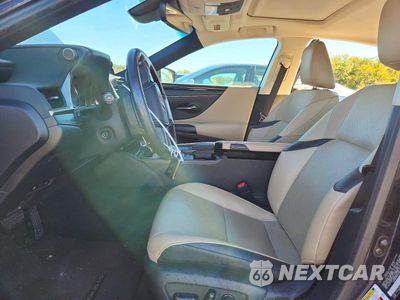 Zdjęcie 7 z 12 samochodu: 2019 LEXUS ES 300H VIN:58AB21B1XKU004393 - miniatura