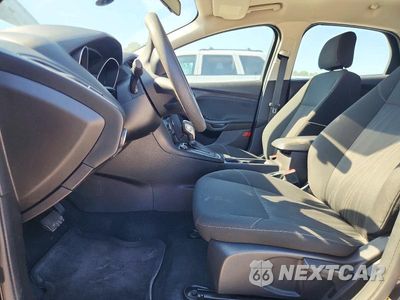 Zdjęcie 7 z 12 samochodu: 2017 FORD FOCUS SE VIN:1FADP3FEXHL256597 - miniatura