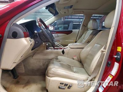 Zdjęcie 7 z 12 samochodu: 2010 LEXUS LS 460 VIN:JTHBL5EF9A5097129 - miniatura