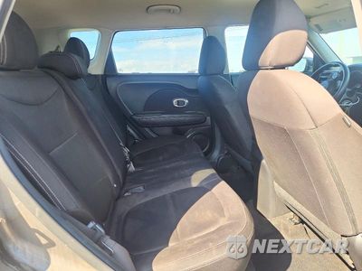 Zdjęcie 11 z 14 samochodu: 2016 KIA SOUL BASE VIN:KNDJN2A2XG7372335 - miniatura