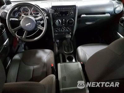 Zdjęcie 8 z 14 samochodu: 2007 JEEP WRANGLER SAHARA VIN:1J8GA59197L169505 - miniatura