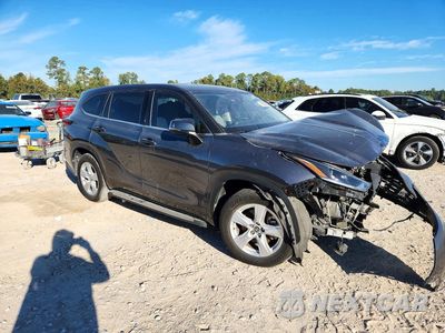 Czwarte zdjęcie samochodu z boku: 2021 TOYOTA HIGHLANDER LE VIN:5TDZZRAH7MS069647 - miniatura