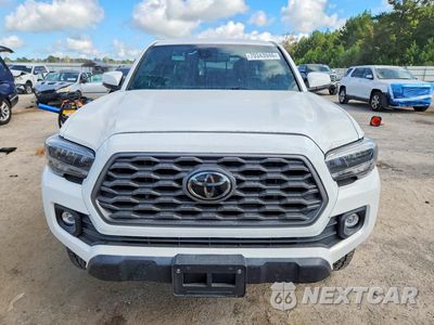 Piąte zdjęcie samochodu w środku: 2023 TOYOTA TACOMA TRD OFF-ROAD VIN:3TYCZ5AN8PT122322 - miniatura