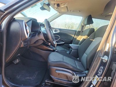 Zdjęcie 7 z 13 samochodu: 2023 KIA SOUL LX VIN:KNDJ23AU0P7879499 - miniatura