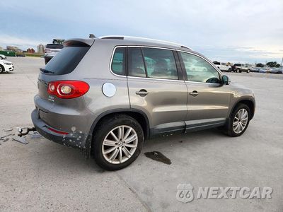 Trzecie zdjęcie samochodu z tyłu: 2011 VOLKSWAGEN TIGUAN S VIN:WVGBV7AX3BW506349 - miniatura