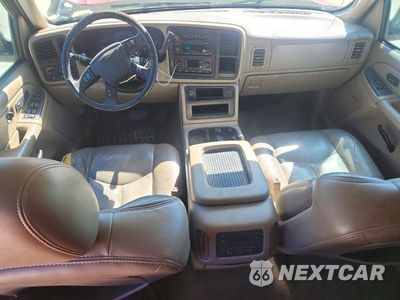 Zdjęcie 8 z 12 samochodu: 2005 CHEVROLET SILVERADO C1500 VIN:2GCEC13T251124422 - miniatura
