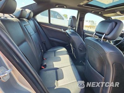 Zdjęcie 10 z 12 samochodu: 2008 MERCEDES-BENZ C 350 VIN:WDDGF56X68F010075 - miniatura