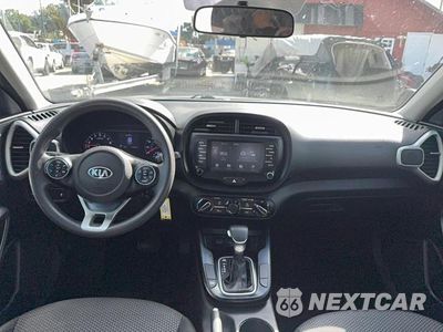 Zdjęcie 9 z 10 samochodu: 2020 KIA SOUL LX VIN:KNDJ23AU9L7724007 - miniatura