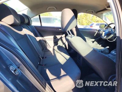 Zdjęcie 10 z 12 samochodu: 2013 VOLKSWAGEN JETTA BASE VIN:3VW2K7AJ7DM258549 - miniatura