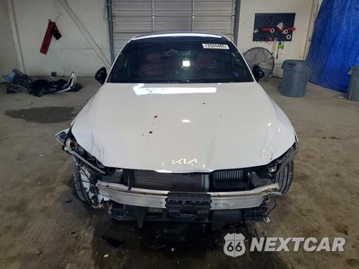 Piąte zdjęcie samochodu w środku: 2022 KIA K5 GT LINE VIN:5XXG64J29NG119871 - miniatura
