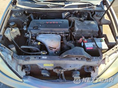 Zdjęcie 11 z 12 samochodu: 2004 TOYOTA CAMRY LE VIN:4T1BE32KX4U882962 - miniatura