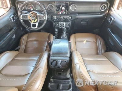 Zdjęcie 8 z 13 samochodu: 2020 JEEP WRANGLER UNLIMITED SAHARA VIN:1C4HJXEM4LW320959 - miniatura