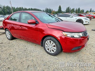 Czwarte zdjęcie samochodu z boku: 2012 KIA FORTE EX VIN:KNAFU4A22C5586677 - miniatura