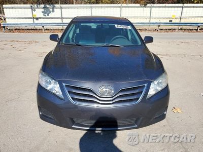 Piąte zdjęcie samochodu w środku: 2011 TOYOTA CAMRY LE VIN:4T1BF3EK4BU182103 - miniatura