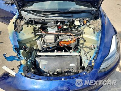 Zdjęcie 11 z 12 samochodu: 2022 TESLA MODEL 3 VIN:5YJ3E1EA9NF288499 - miniatura