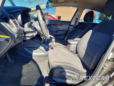 Zdjęcie 7 z 12 samochodu: 2018 KIA FORTE LX VIN:3KPFL4A70JE247239 - miniatura