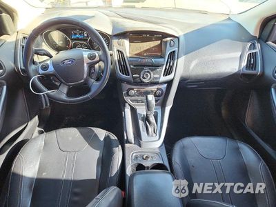 Zdjęcie 8 z 12 samochodu: 2012 FORD FOCUS TITANIUM VIN:1FAHP3N27CL314943 - miniatura