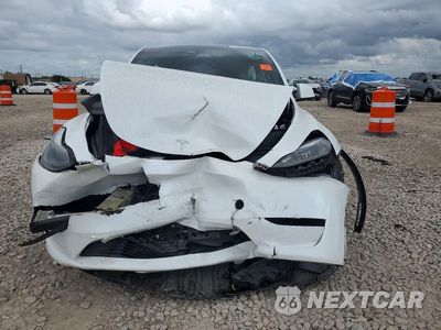 Piąte zdjęcie samochodu w środku: 2023 TESLA MODEL Y VIN:7SAYGDEF9PF713481 - miniatura