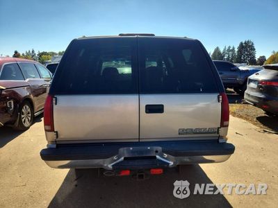 Zdjęcie 6 z 12 samochodu: 1999 CHEVROLET TAHOE K1500 VIN:1GNEK13R9XJ504722 - miniatura