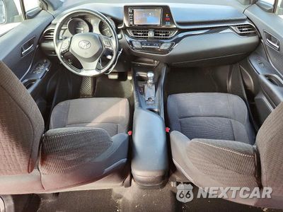 Zdjęcie 8 z 13 samochodu: 2018 TOYOTA C-HR XLE VIN:NMTKHMBX9JR003883 - miniatura