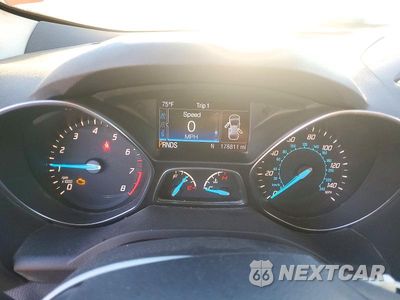 Zdjęcie 9 z 12 samochodu: 2016 FORD ESCAPE TITANIUM VIN:1FMCU0J95GUA77329 - miniatura