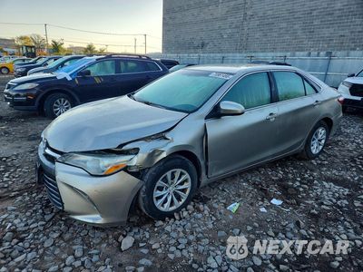 2015 TOYOTA CAMRY LE 4T4BF1FK2FR484701 - główne zdjęcie licytacji z USA - miniatura