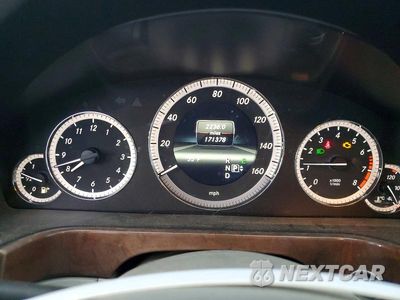 Zdjęcie 9 z 12 samochodu: 2013 MERCEDES-BENZ E 350 4MATIC VIN:WDDHF8JB1DA742915 - miniatura