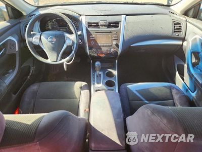 Zdjęcie 8 z 12 samochodu: 2015 NISSAN ALTIMA 2.5 S VIN:1N4AL3AP4FC241811 - miniatura