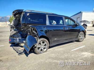 Trzecie zdjęcie samochodu z tyłu: 2015 TOYOTA SIENNA SPORT VIN:5TDXK3DC3FS654592 - miniatura